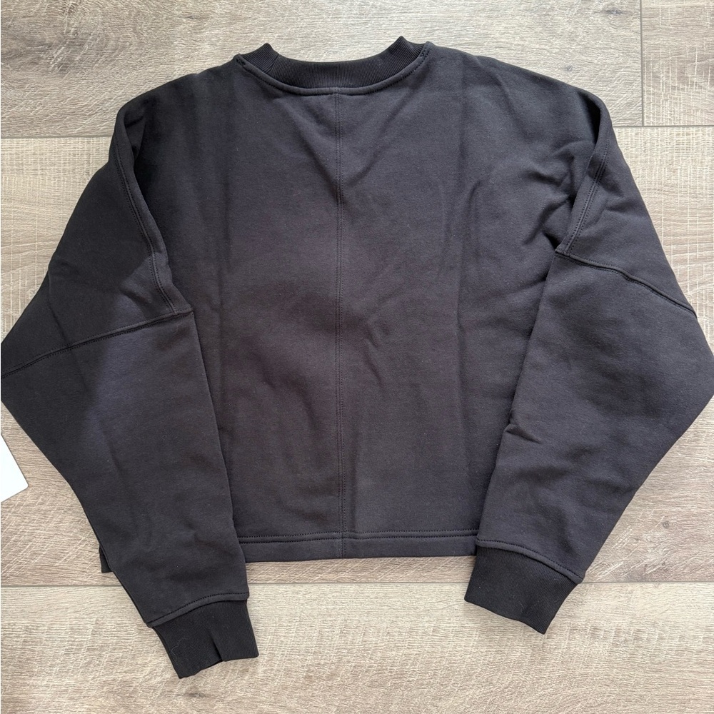 NWT Athleta Forever Fleece Dolman Crop Sweatshirt Size Small Black - Picture 8 of 8